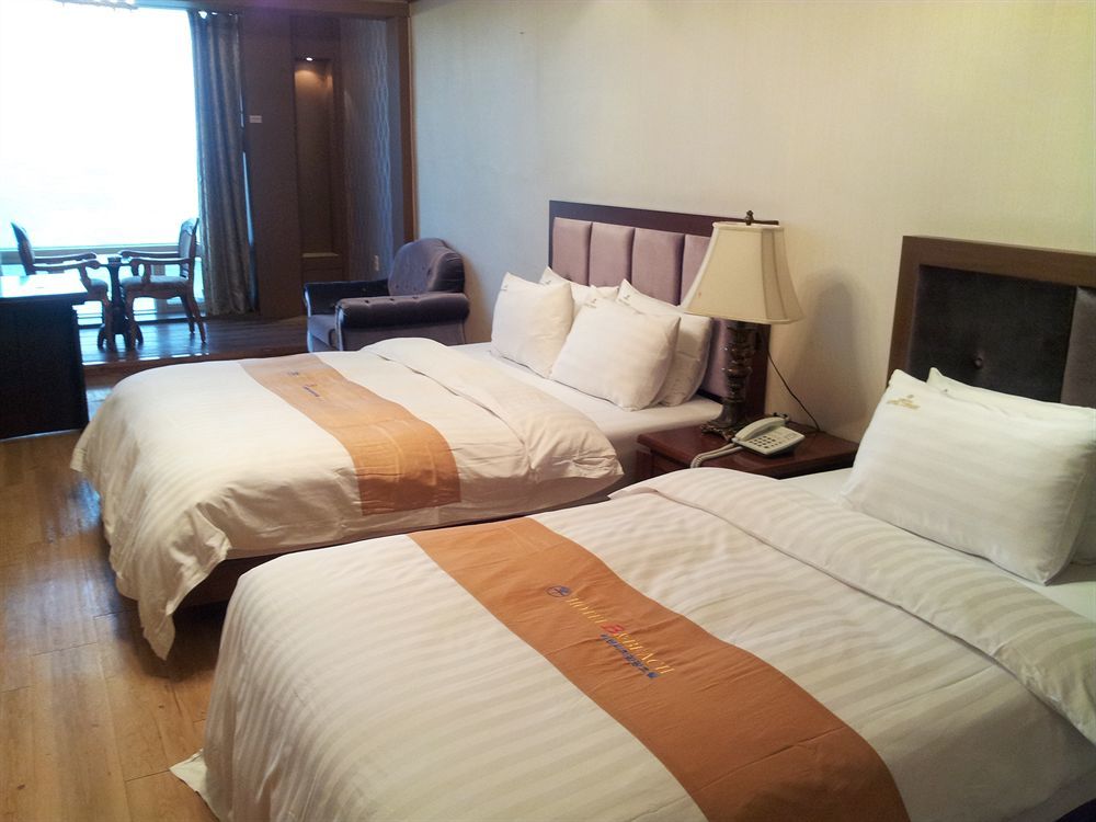 B&Beach Tourist Hotel Yeosu Εξωτερικό φωτογραφία